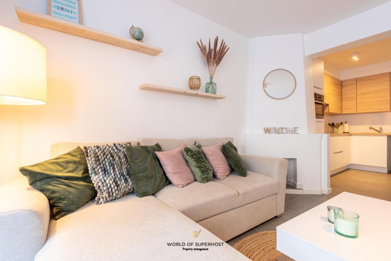 Spacious Apartment Closeby The Sea Up To 6 People! Oostende Exteriör bild