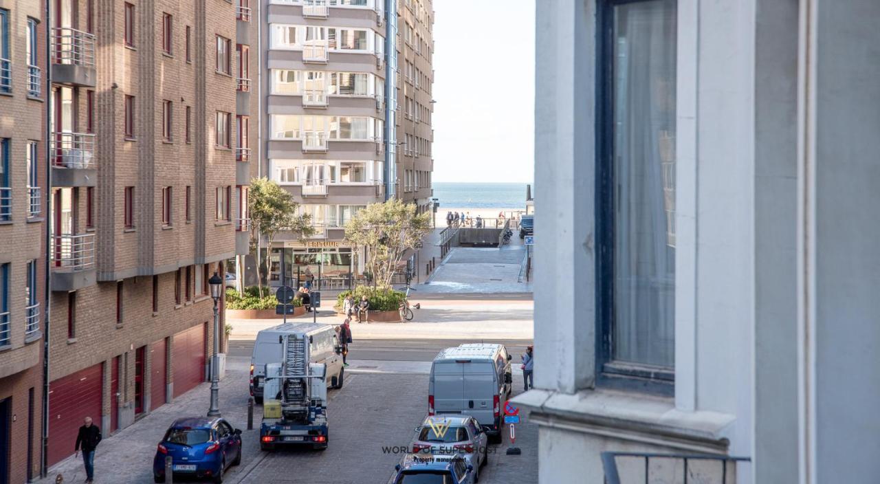 Spacious Apartment Closeby The Sea Up To 6 People! Oostende Exteriör bild